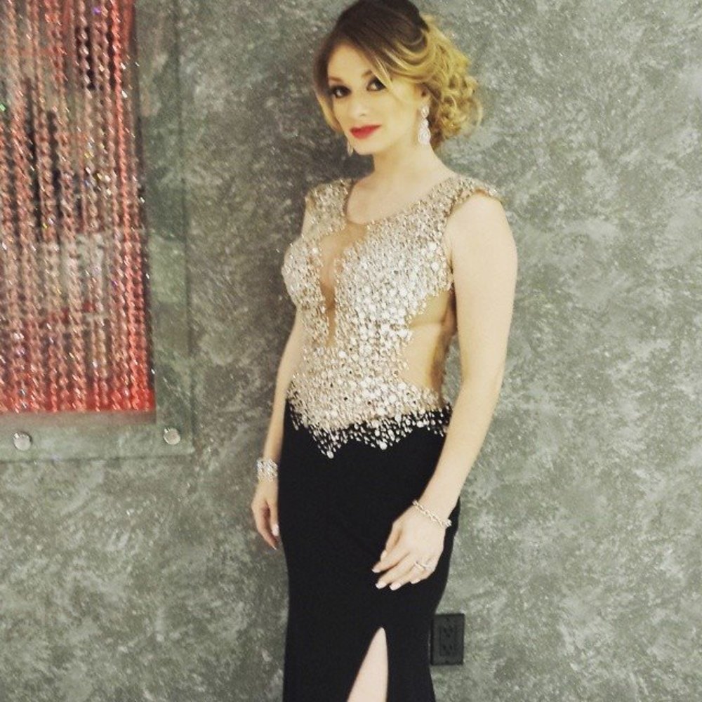 Meet your Posher, Edita